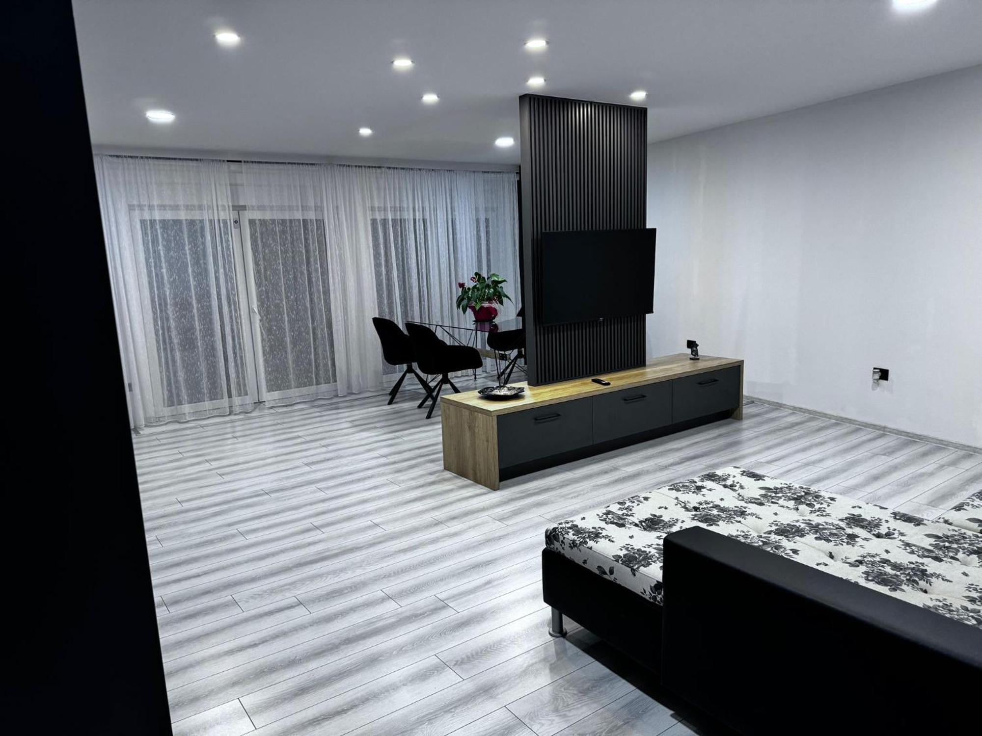 Apartmán Whitehouse2 Arad Exteriér fotografie